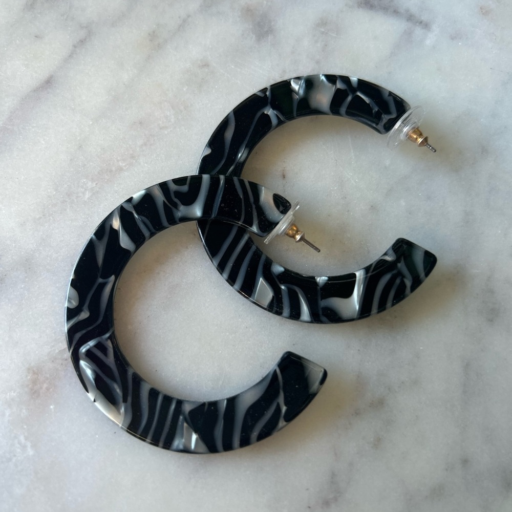 Ann Taylor Zebra Print Acetate Earrings